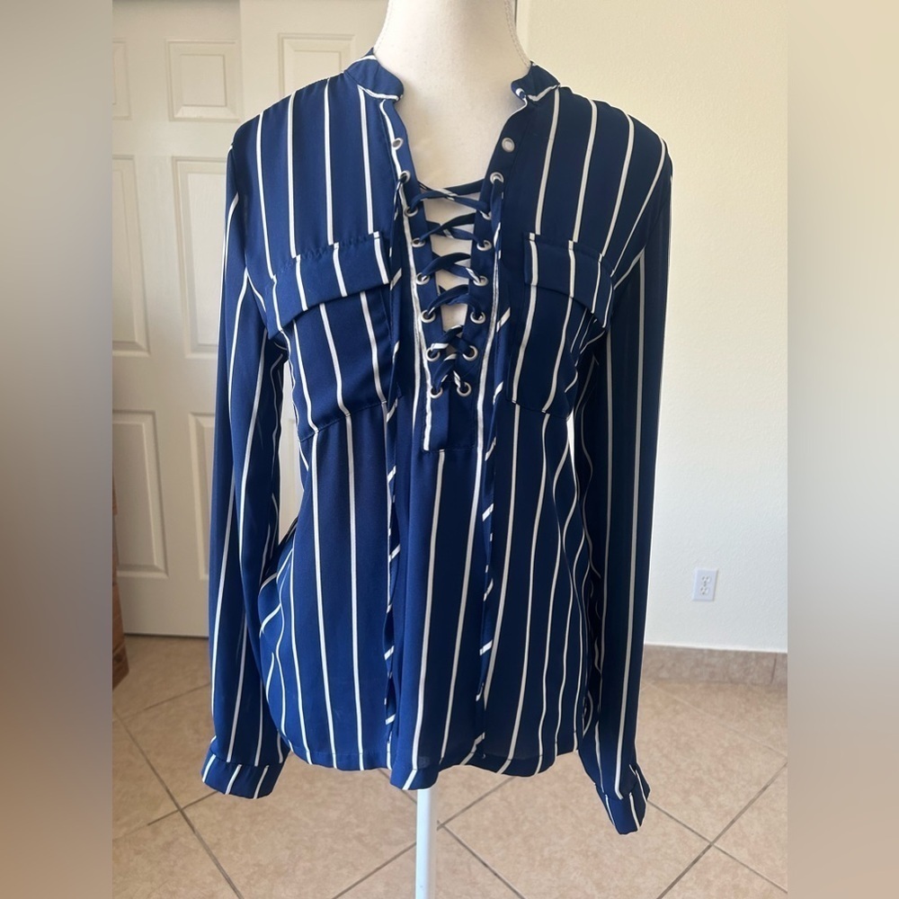 Rue21 Womens Blouse Navy White Striped Long Sleeve Size S V-neck Pockets Front